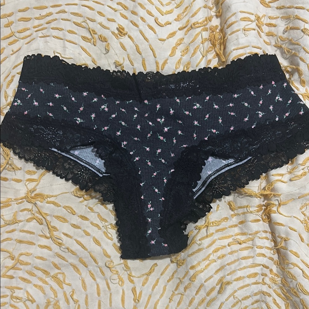 Black Star Patterned Underwear